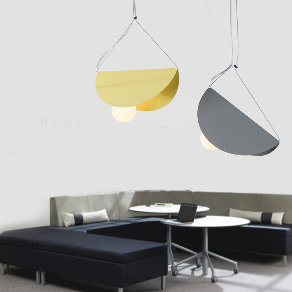 Suspension moderne LED abat-jour circulaire plat et plié Kaia - vue 6 sur 14