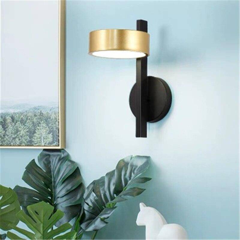 Applique murale design LED avec cylindre doré Wall