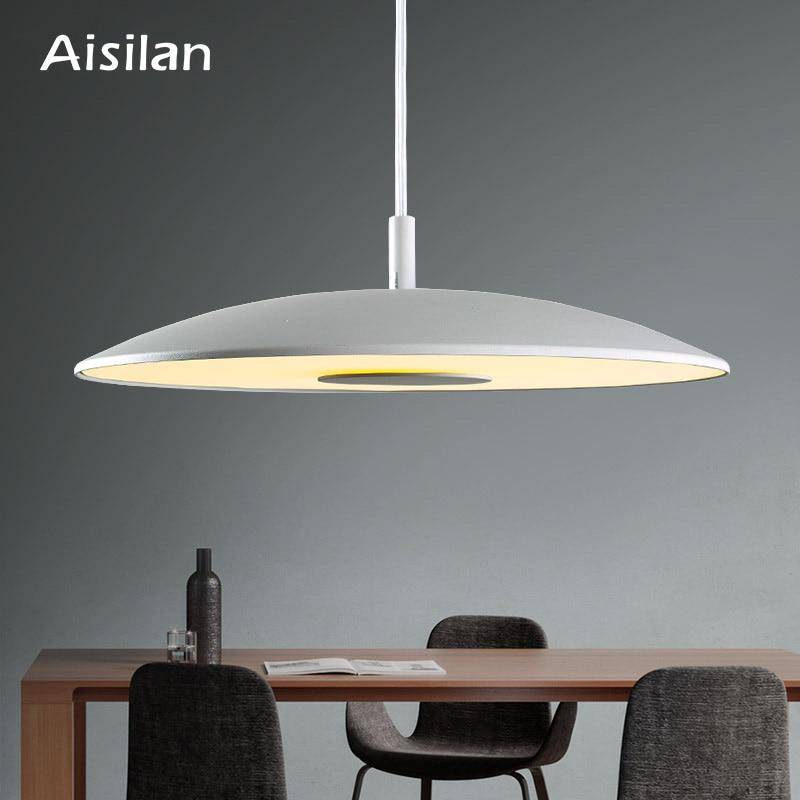 Suspension design à LED avec abat-jour arrondi en métal - vue 3 sur 5