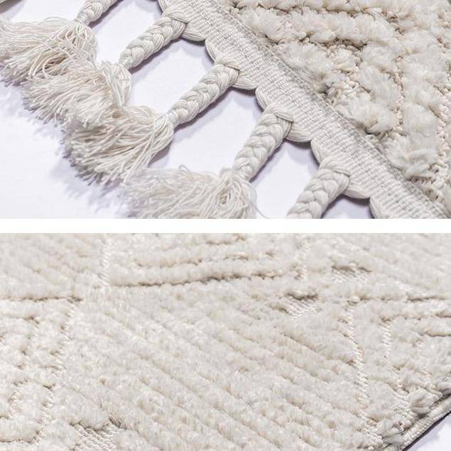 Tapis rectangle berbère blanc à motifs carreaux en relief et franges - vue 4 sur 6