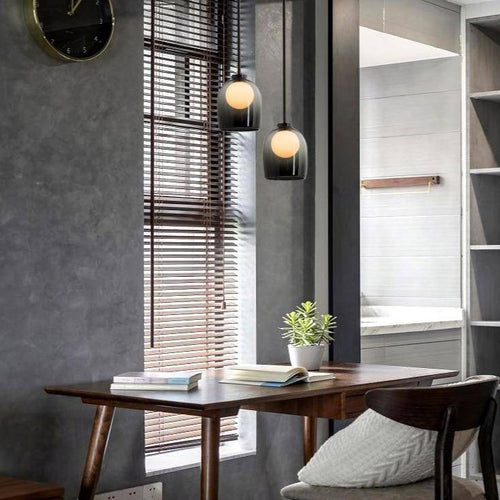 Suspension design en verre fumé avec boule intérieur - vue 10 sur 11