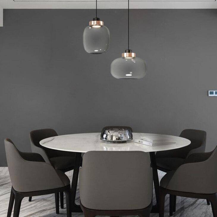 Suspension design LED avec sphère en verre et cercle cuivré - vue 2 sur 8