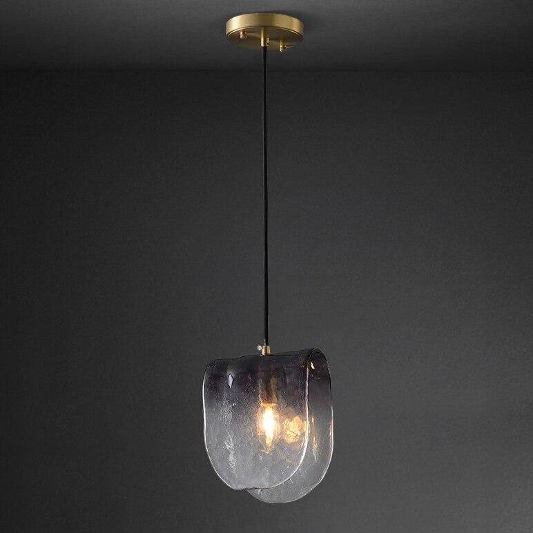 Suspension design LED dorée avec abat-jour en tuile de verre - vue 3 sur 7