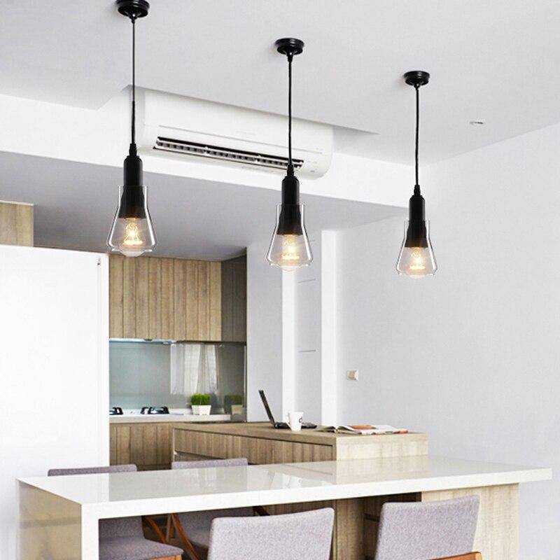 Suspension design LED noire avec abat-jour arrondie en verre - vue 4 sur 8