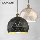 Suspension design LED arrondie avec plusieurs plaques métal Hang
