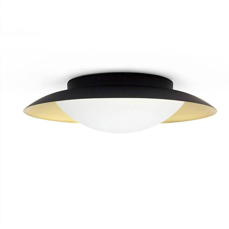 Plafonnier moderne LED avec abat-jour arrondi et boule lumineuse