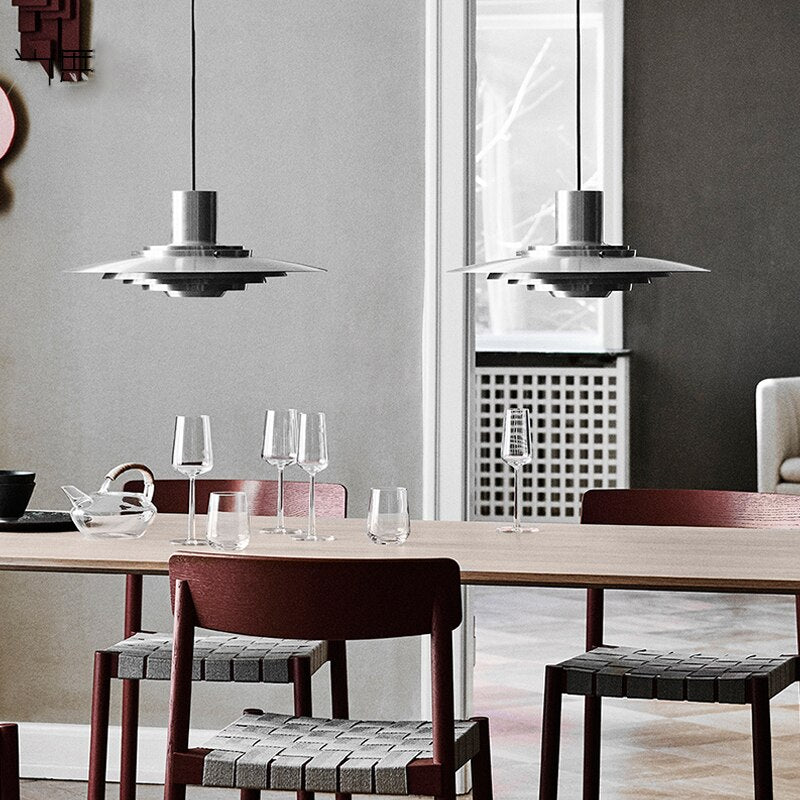 Suspension LED design conique plate Nordic
