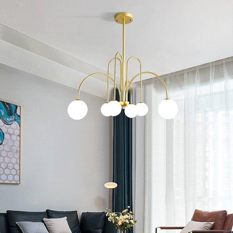 Lustre design LED à branches dorées avec boules en verre Light