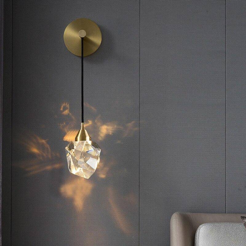 Applique murale design à LED avec abat-jour en verre style Diamant - vue 3 sur 3