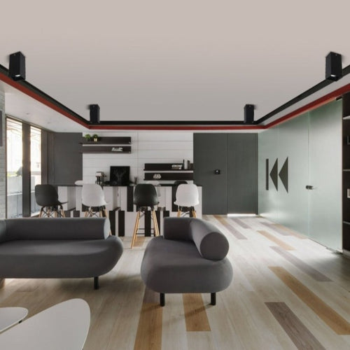 Spot moderne LED cubique et métallique Elma
