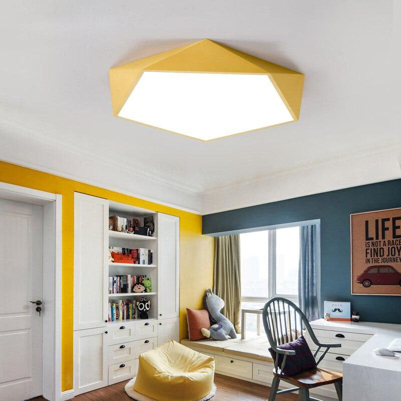 Plafonnier design LED géométrique de couleur