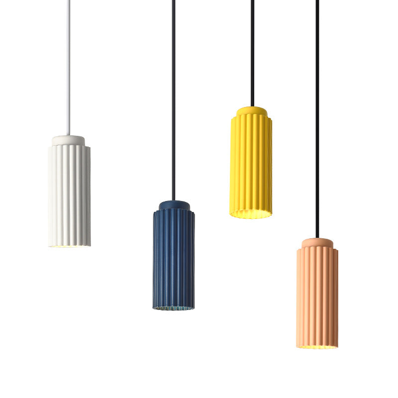 Suspension moderne LED avec abat-jour en tube coloré Kinna - vue 6 sur 12