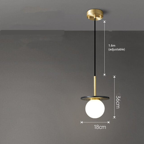 Suspension design avec abat-jour plat en marbre Gianna