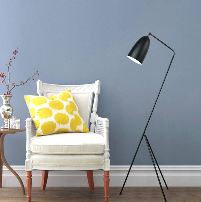 Lampadaire design pied triangle à LED - vue 3 sur 2