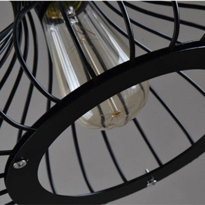 Suspension design industriel avec lampe en cage - vue 7 sur 8
