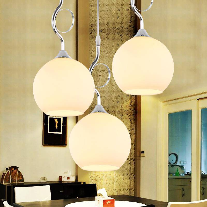 Suspension design avec boule et fil à noeud en aluminium - vue 4 sur 5
