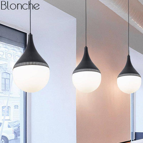 Suspension design LED boules en verre à chapeau pointu (or ou noir) - vue 4 sur 5