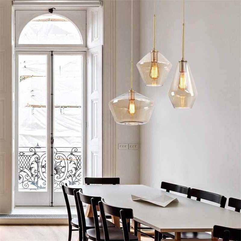 Suspension design à LED en métal et verre de plusieurs formes