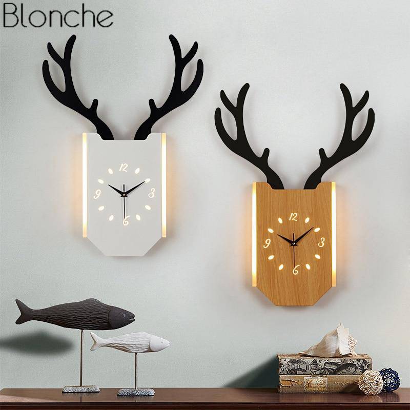 Applique murale LED corne de cerf et horloge