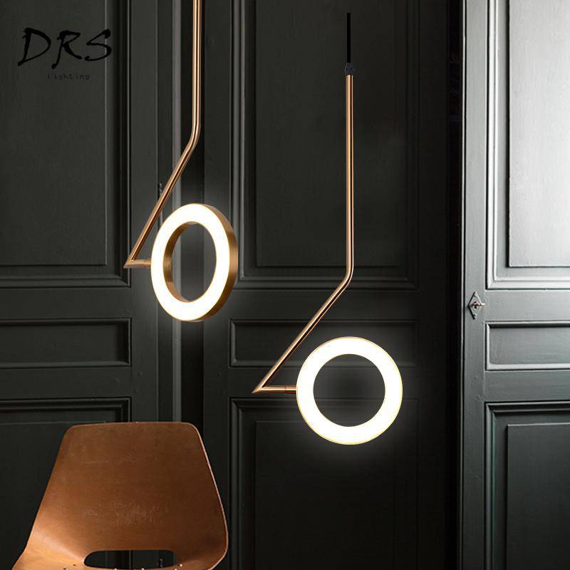 Suspension design doré à LED avec lampe ronde - vue 2 sur 9