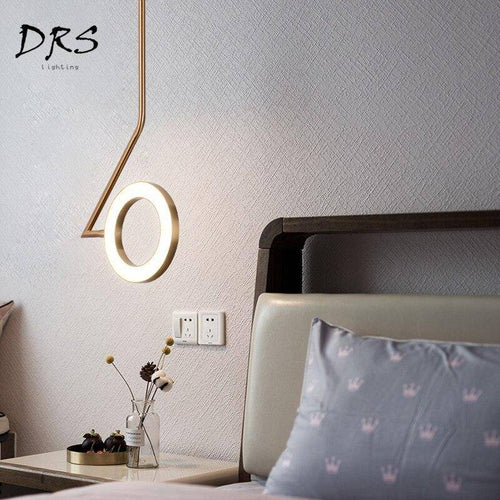 Suspension design doré à LED avec lampe ronde - vue 7 sur 9