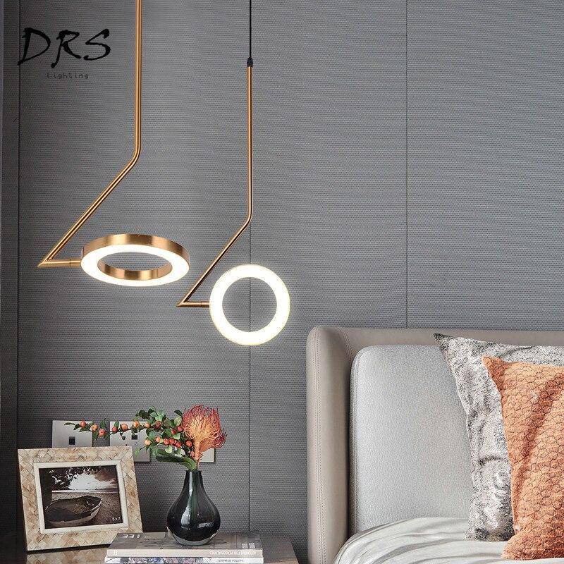 Suspension design doré à LED avec lampe ronde - vue 6 sur 9