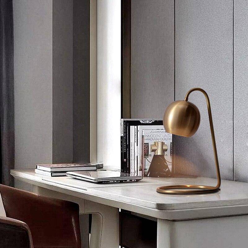 Lampe à poser design à LED dorée avec abat-jour métal Loft - vue 4 sur 6