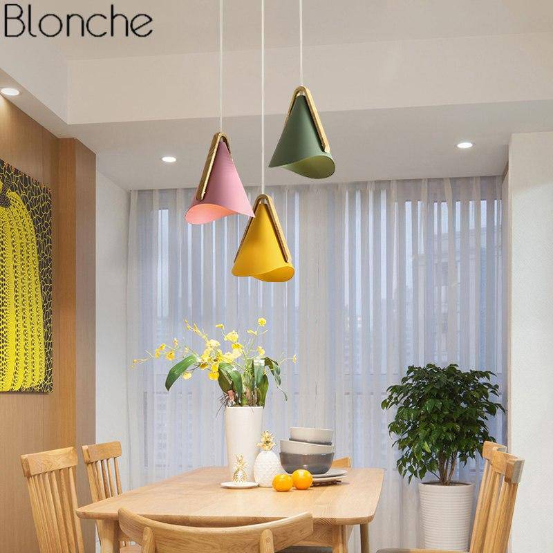 Suspension LED en bois et métal conique Nordic - vue 7 sur 8