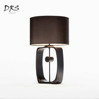 Lampe à poser design LED noire avec abat-jour arrondi Lampara
