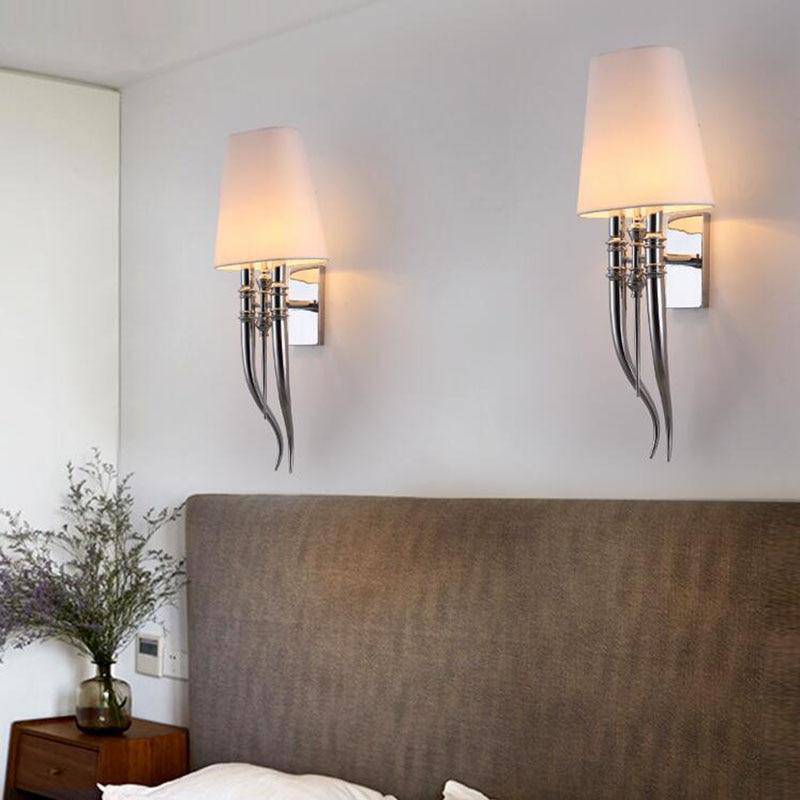 Applique murale LED chromée avec abat-jour Hotel