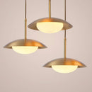 Suspension design LED avec abat-jour arrondi en métal doré Luxury Hang