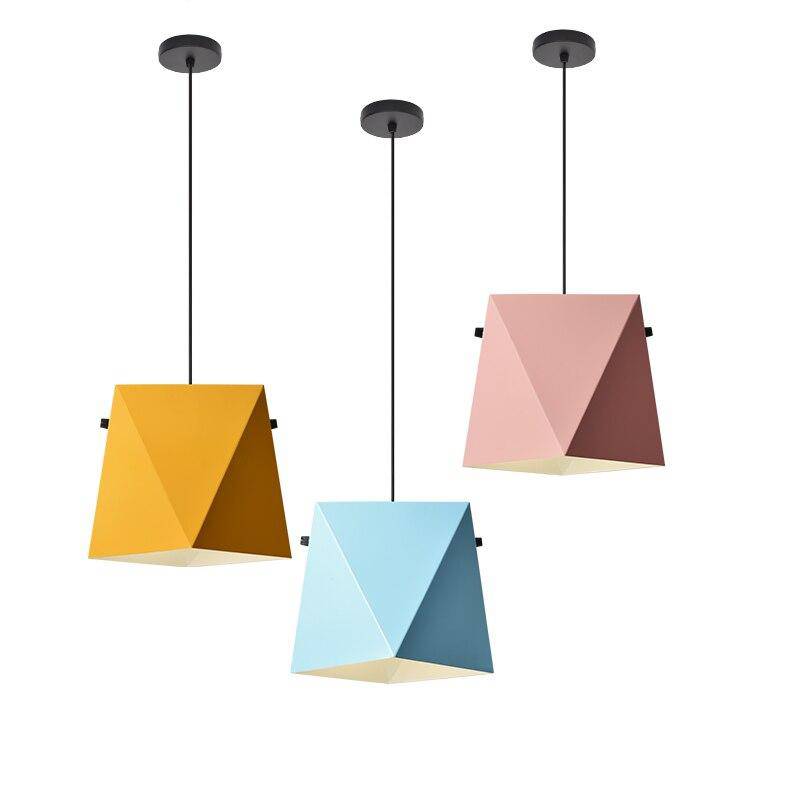 Suspension design LED avec abat-jour en métal coloré au géométrique - vue 7 sur 12