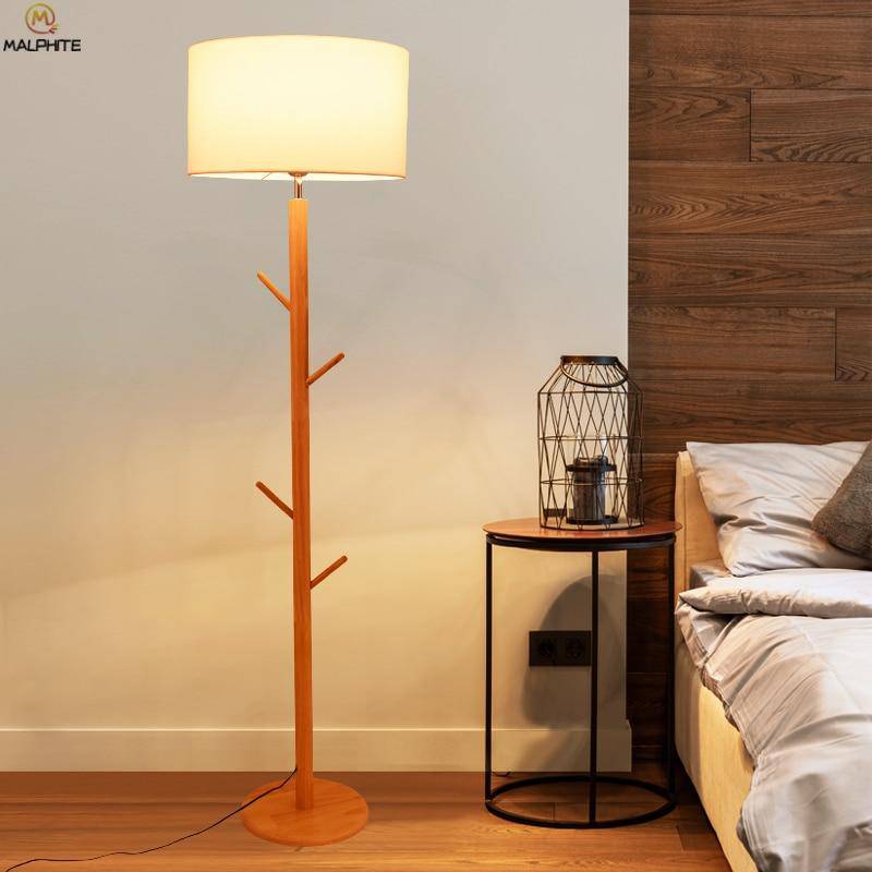 Lampadaire avec abat-jour en tissu et pied en bois à branches - vue 2 sur 6