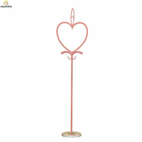 Lampadaire rose en forme de coeur Gift