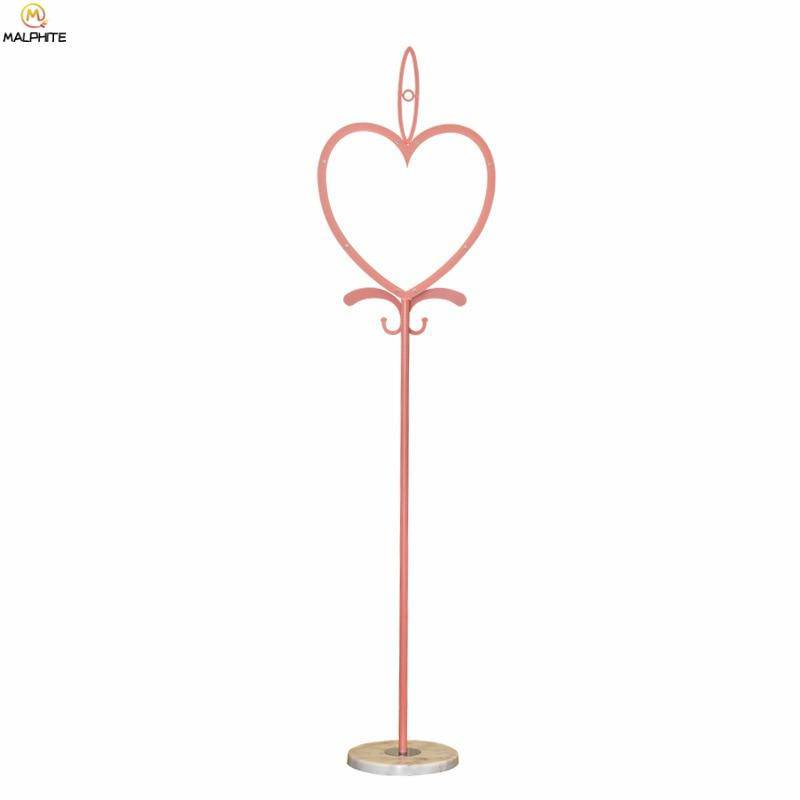 Lampadaire rose en forme de coeur Gift - vue 4 sur 6