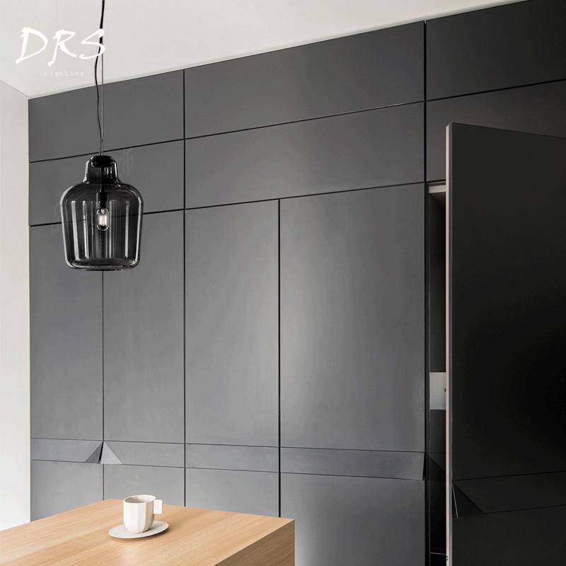 Suspension design LED en verre fumé moderne - vue 3 sur 6